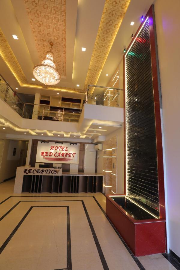 Hotel Sahib'S Red Carpet - The Family & Corporate Hotel Agra  Buitenkant foto